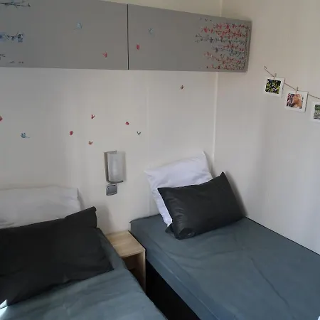 Bien Etre En 5 Etoiles Au Coeur Du Sud Ardeche, Domaine De Chaussy, Rivieres Vignobles Et Villages Classes Campsite *