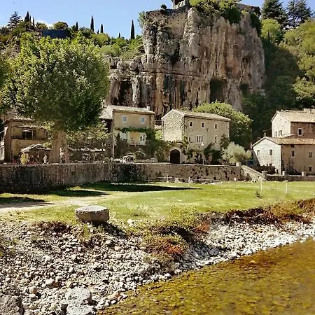Campsite Bien Etre En 5 Etoiles Au Coeur Du Sud Ardeche, Domaine De Chaussy, Rivieres Vignobles Et Villages Classes
