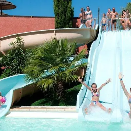 Bien Etre En 5 Etoiles Au Coeur Du Sud Ardeche, Domaine De Chaussy, Rivieres Vignobles Et Villages Classes Campsite *
