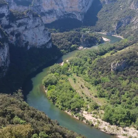 Campsite Bien Etre En 5 Etoiles Au Coeur Du Sud Ardeche, Domaine De Chaussy, Rivieres Vignobles Et Villages Classes *