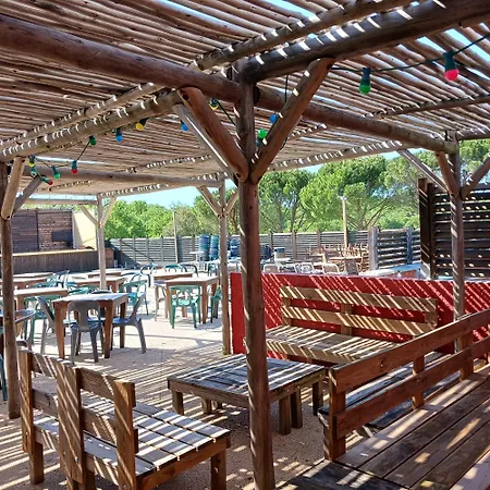 Bien Etre En 5 Etoiles Au Coeur Du Sud Ardeche, Domaine De Chaussy, Rivieres Vignobles Et Villages Classes Campsite Lagorce (Ardeche)